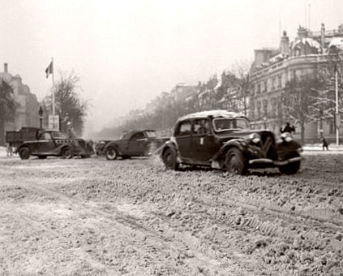 grands-boulevards-janvier-1945bis.jpg