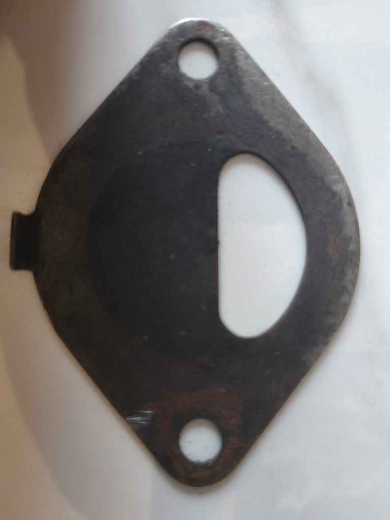 plaque reniflard.jpg