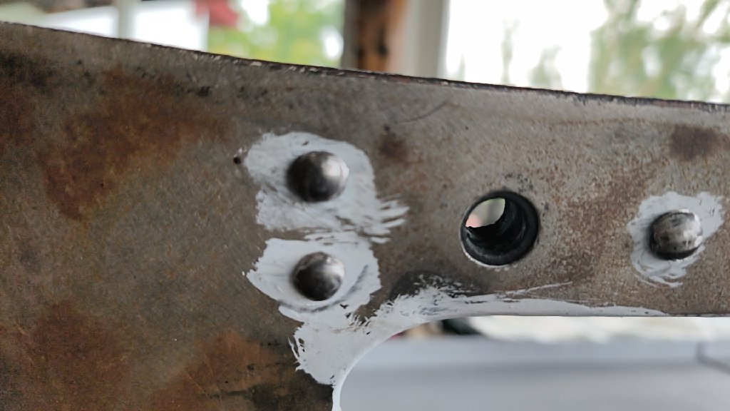 rivet 1.jpg