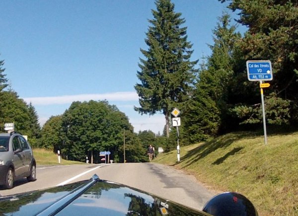 25-8_05.jpg